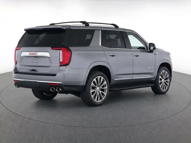 Used 2021 GMC Yukon Denali w/ Denali Premium Package AWD/4WD image 3