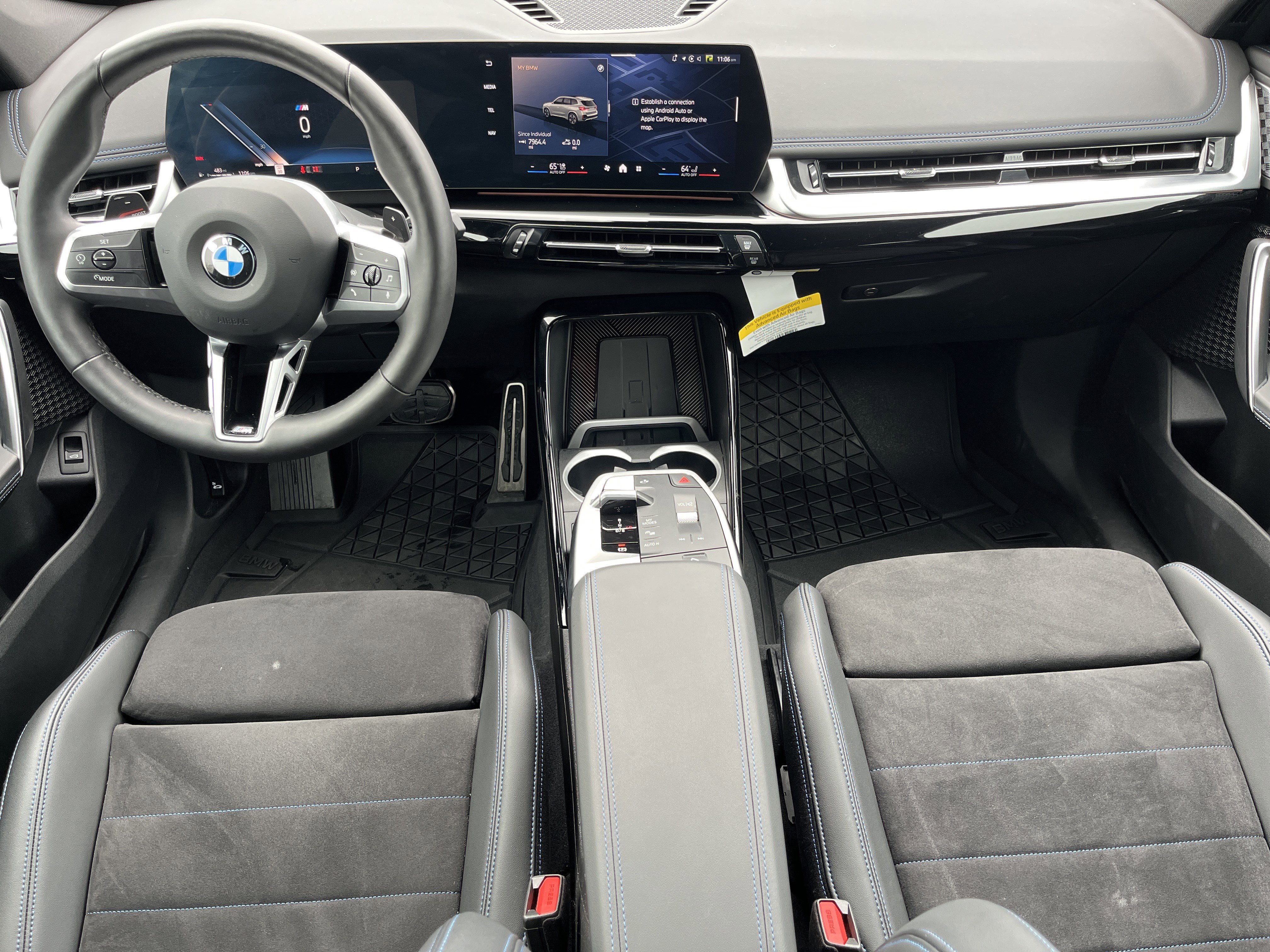 Used 2025 BMW X1 xDrive28i w/ M Sport Package image 3