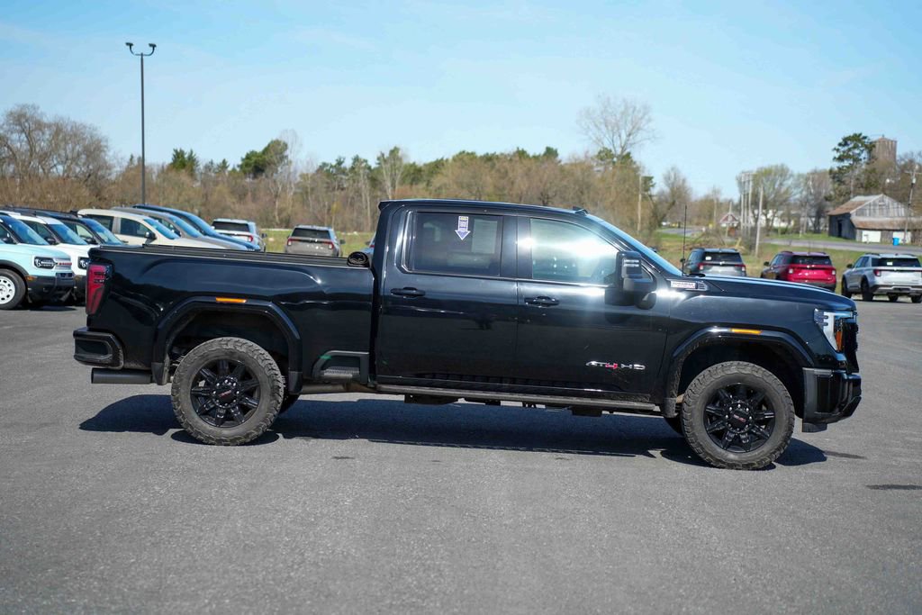 Used 2025 GMC Sierra 2500 AT4 w/ AT4 Premium Plus Package AWD/4WD image 4