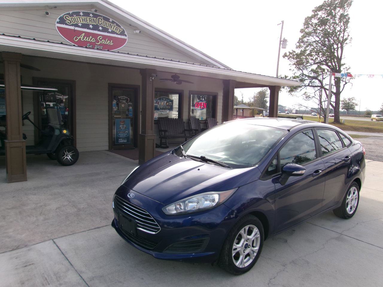Used 2016 Ford Fiesta SE image 1