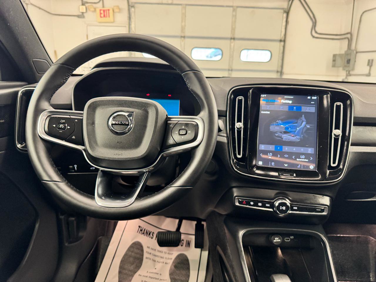 Used 2022 Volvo C40 P8 Recharge Ultimate AWD/4WD image 22