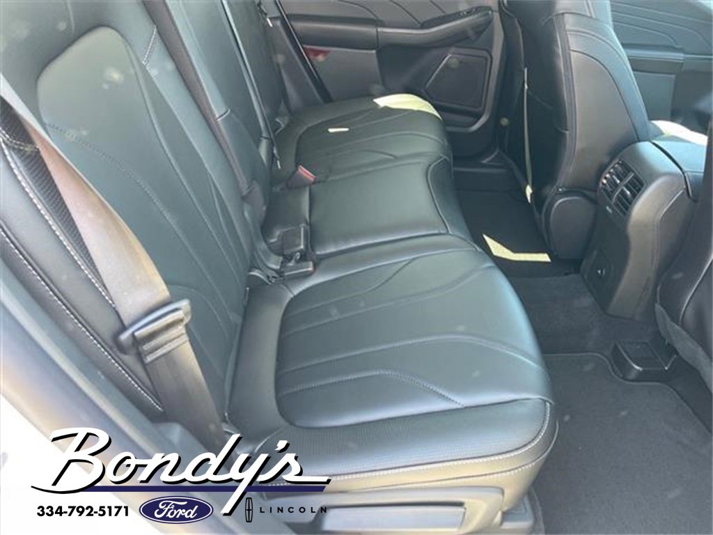 New 2025 Ford Escape SE w/ PHEV Premium Package image 13