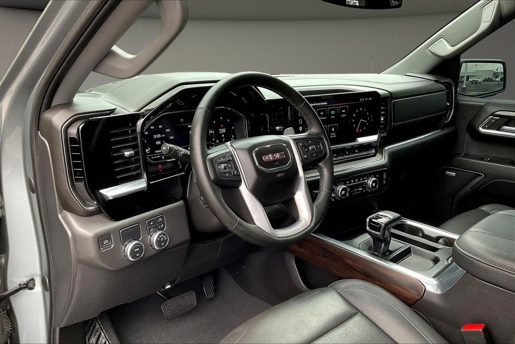 Used 2023 GMC Sierra 1500 SLT w/ SLT Premium Plus Package RWD image 21
