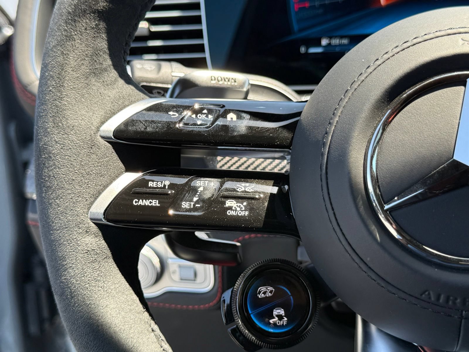 New 2026 Mercedes-Benz GLE 63 AMG S image 23