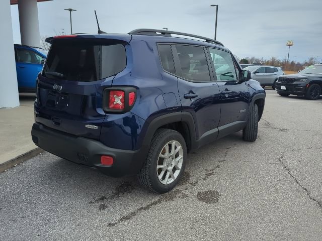 Used 2019 Jeep Renegade Latitude w/ Cold Weather Group image 8