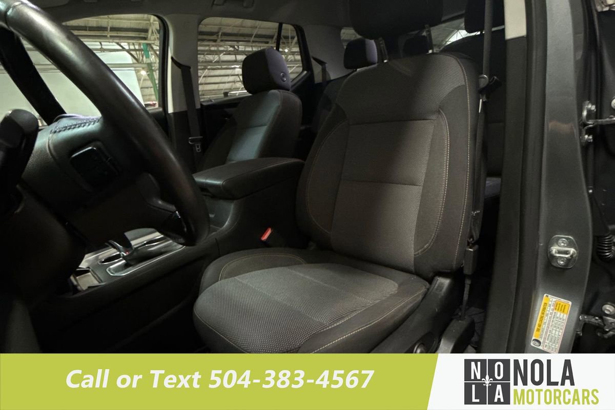 Used 2020 Chevrolet Traverse LT image 21