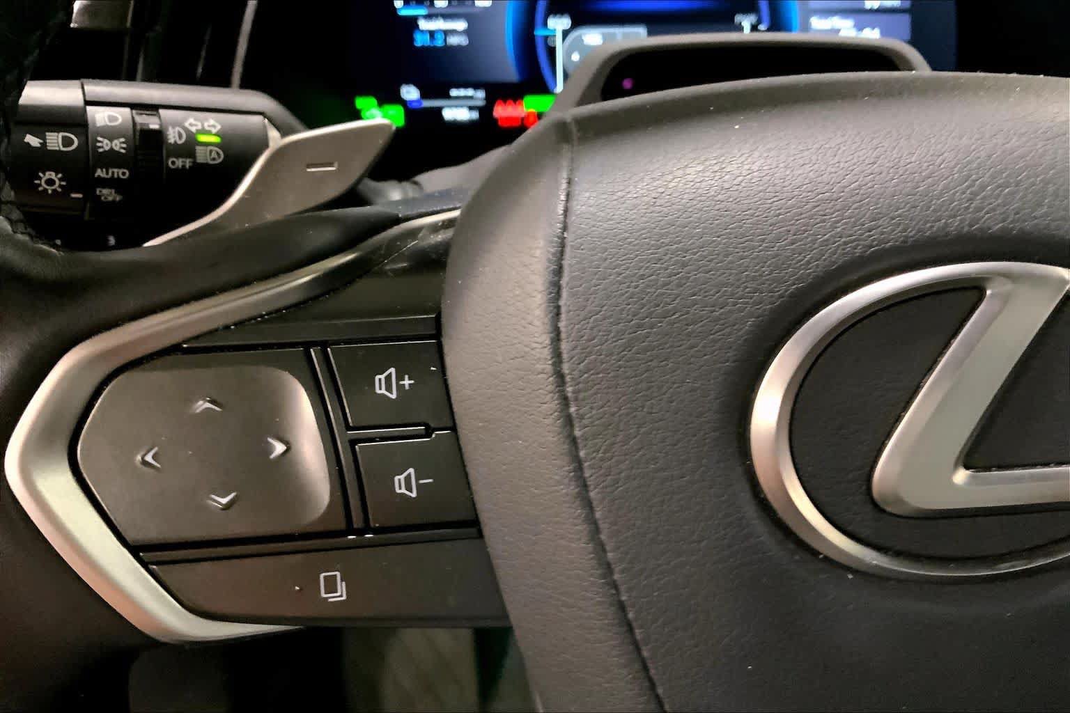 Certified 2025 Lexus RX 450h AWD w/ Convenience Package image 24