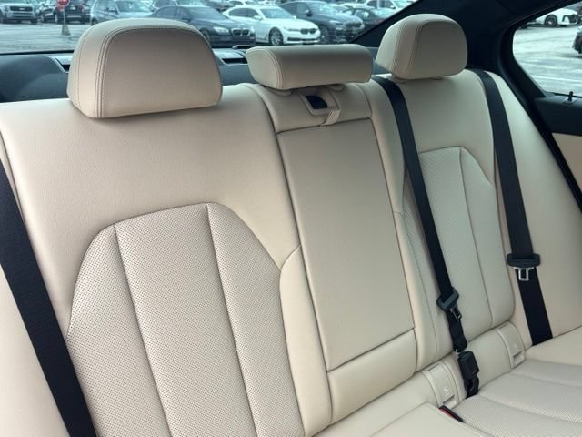 Used 2023 BMW 330i xDrive Sedan w/ Premium Package AWD/4WD image 32