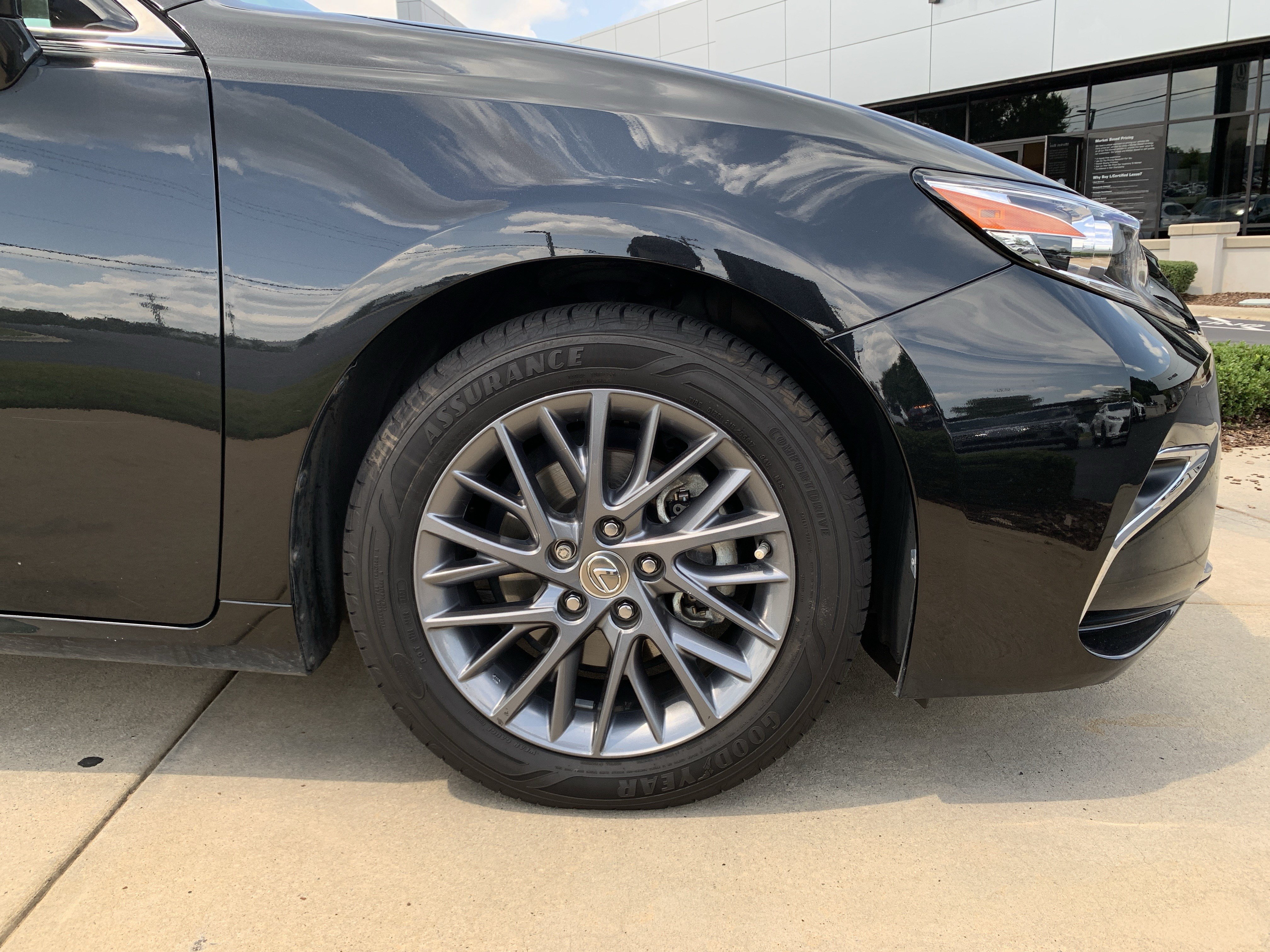 Used 2018 Lexus ES 350 w/ Navigation System Package FWD image 13