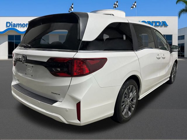New 2026 Honda Odyssey Touring image 3