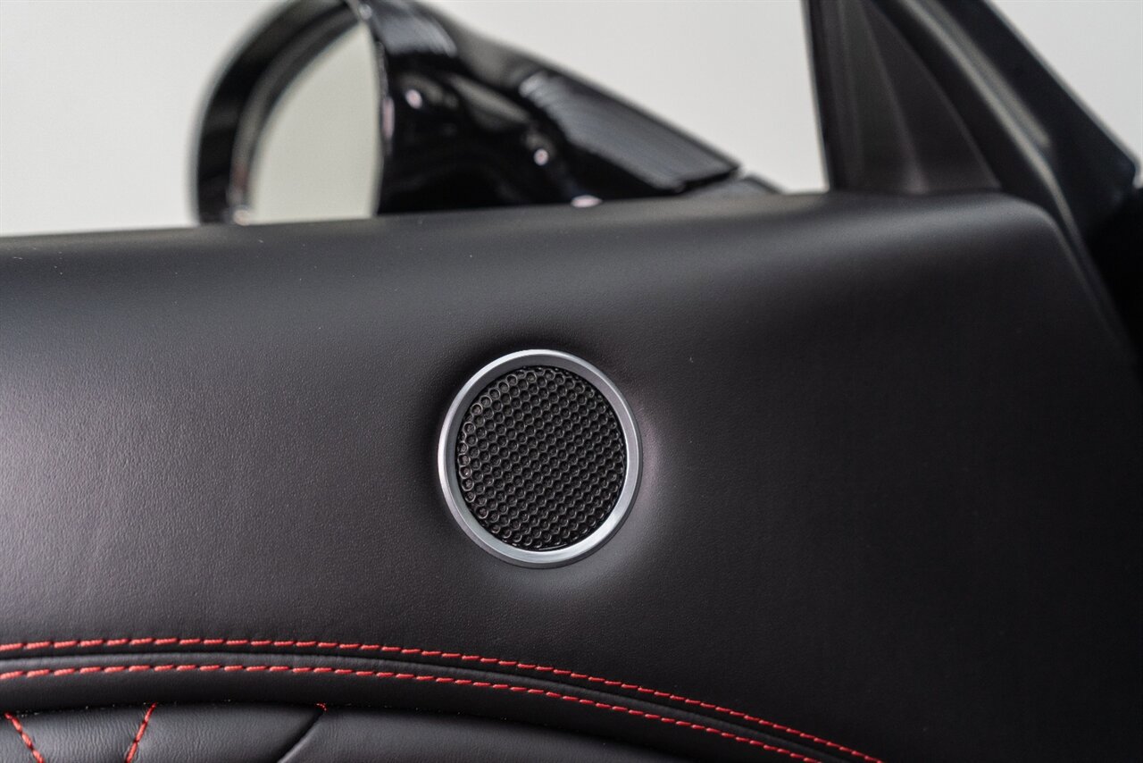 Used 2017 Ferrari California T RWD image 93