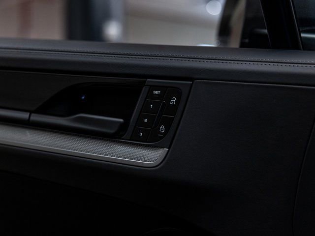 New 2026 Porsche Cayenne Coupe image 40