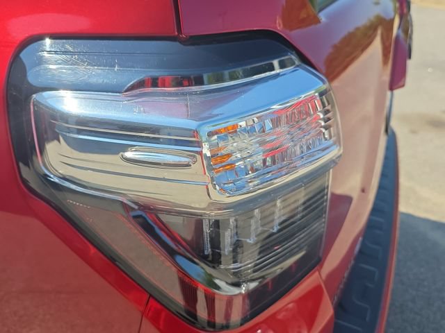 Used 2017 Toyota 4Runner SR5 Premium AWD/4WD image 35