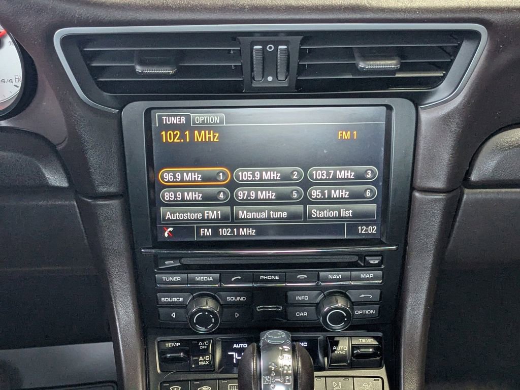 Used 2016 Porsche 911 Turbo S image 27