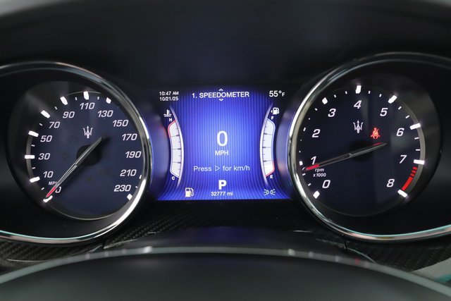 Used 2015 Maserati Quattroporte GTS image 21