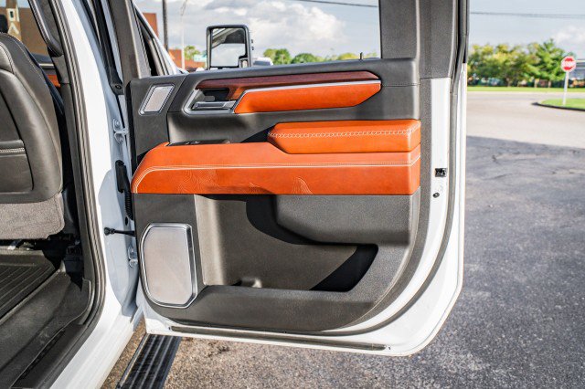 Used 2025 GMC Sierra 2500 Denali Ultimate image 41