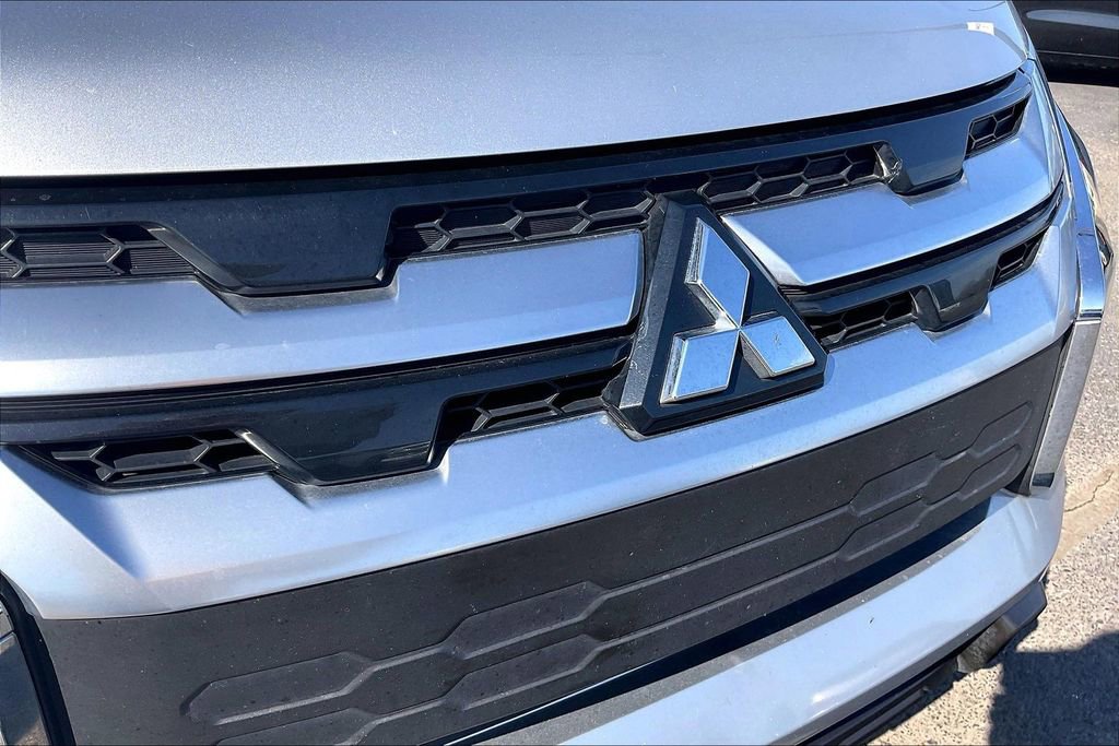 Used 2024 Mitsubishi Outlander Sport SE AWD/4WD image 33