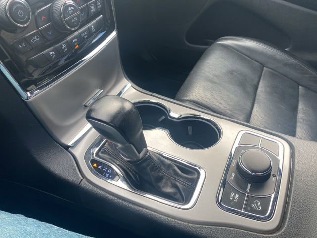 Used 2020 Jeep Grand Cherokee Limited w/ Luxury Group II image 22