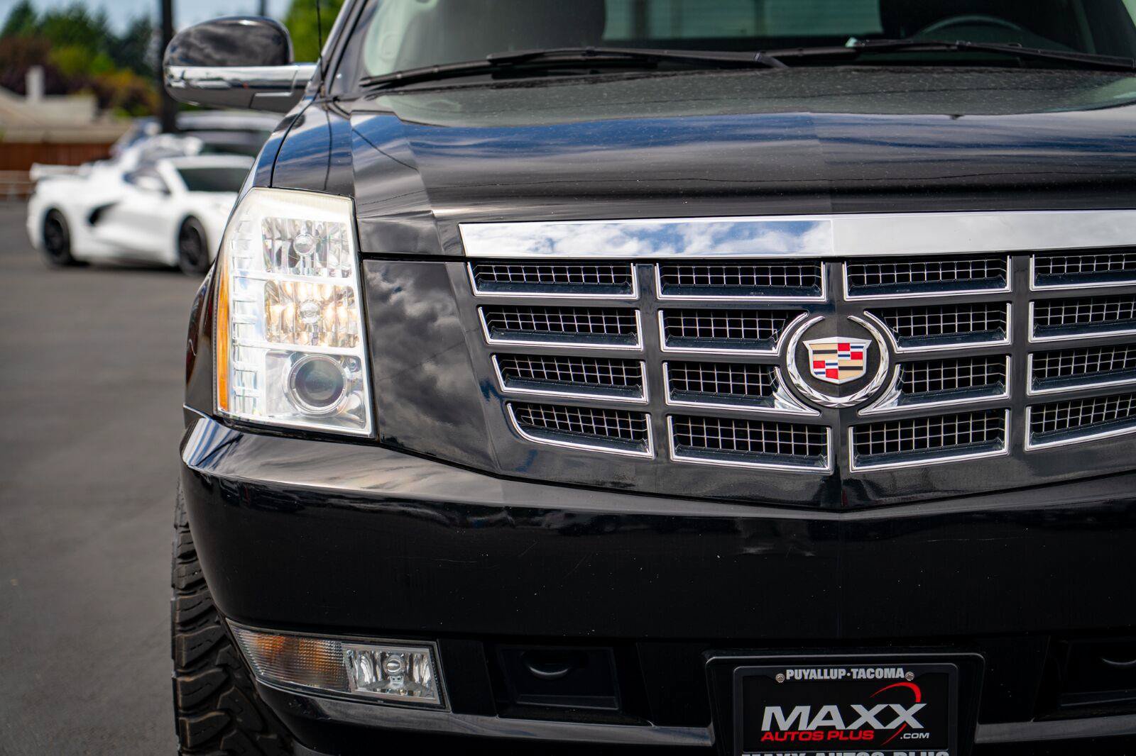Used 2007 Cadillac Escalade EXT w/ Information Package AWD/4WD image 5