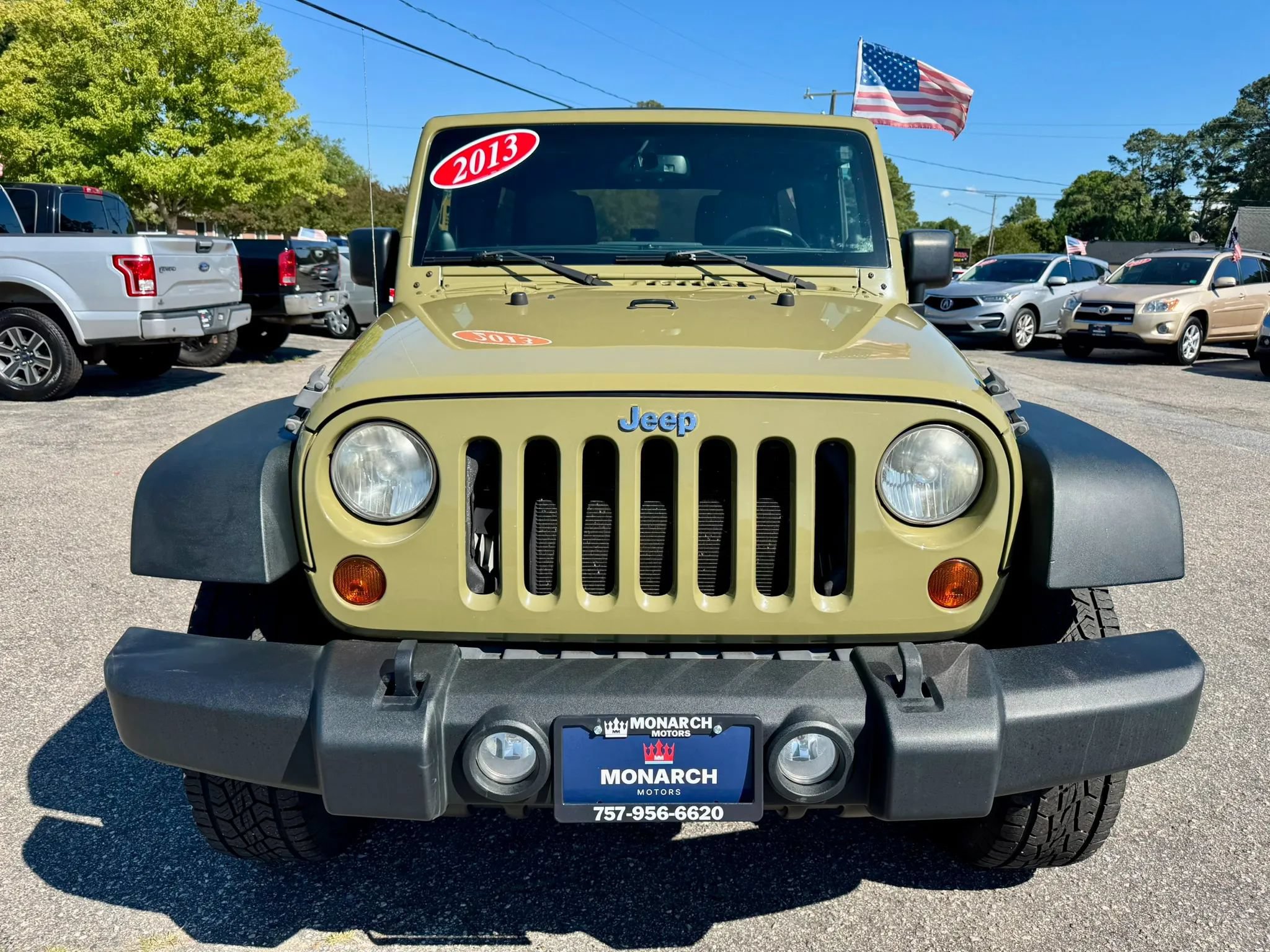 Used 2013 Jeep Wrangler Unlimited Rubicon w/ Dual Top Group AWD/4WD image 8