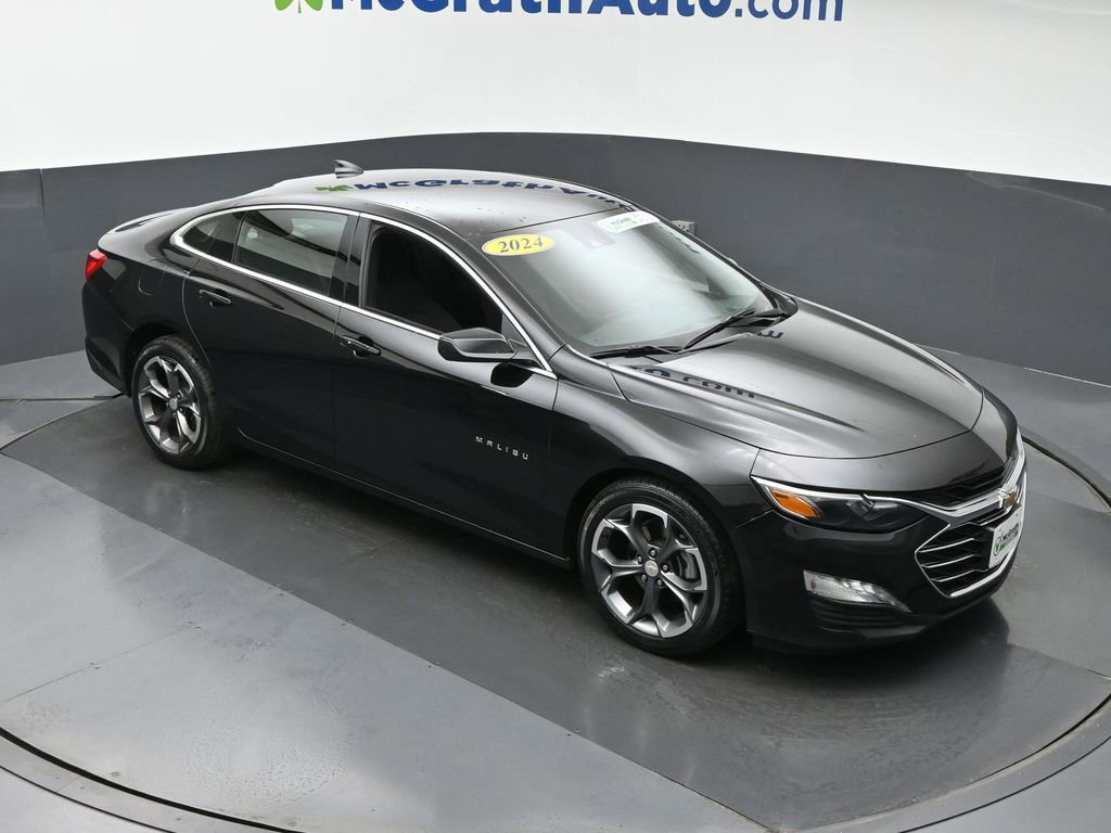 Used 2024 Chevrolet Malibu LT image 3