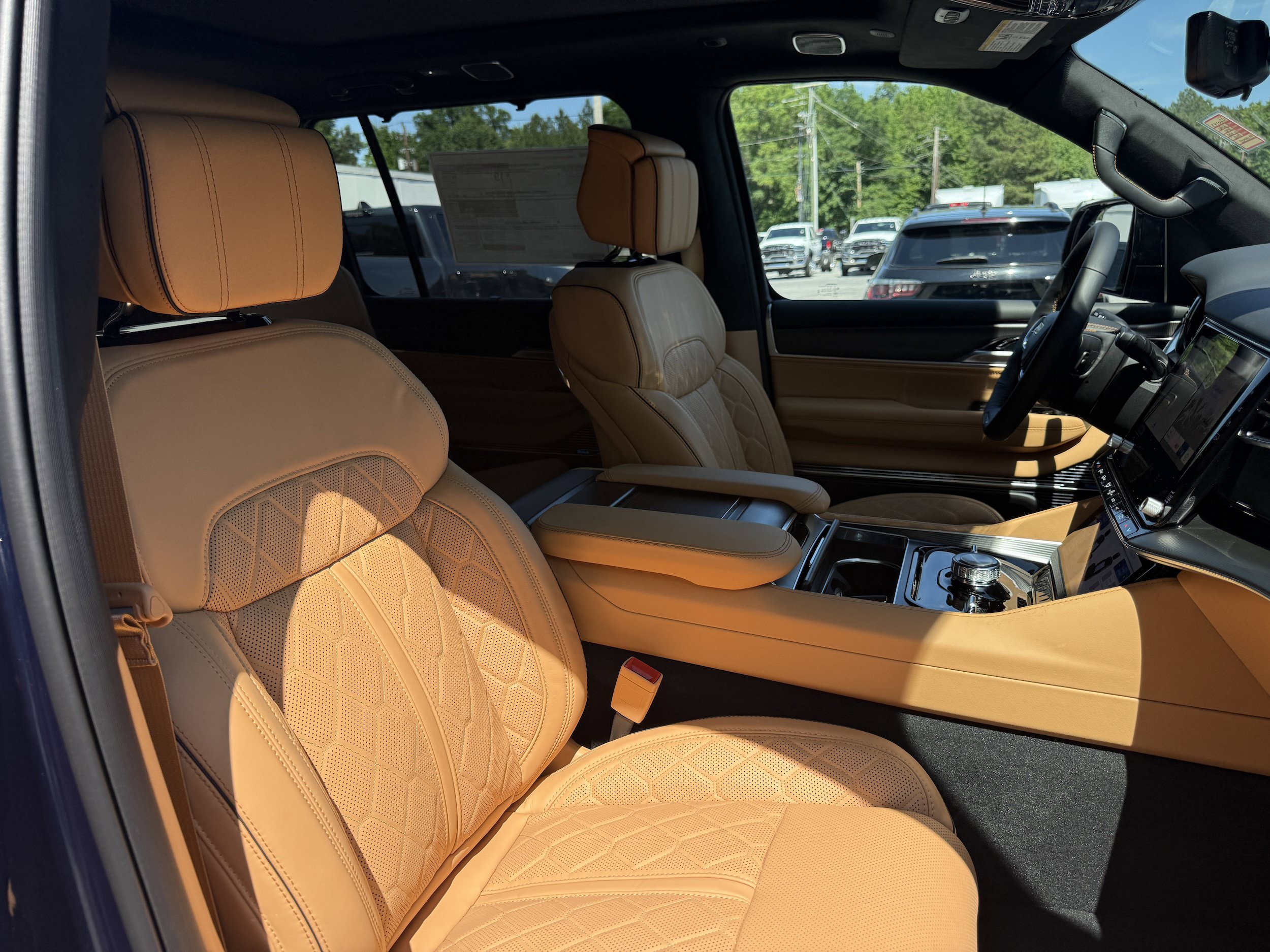 New 2026 Jeep Grand Wagoneer Summit AWD/4WD image 14