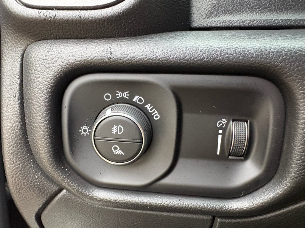 Used 2025 RAM 2500 Tradesman AWD/4WD image 12