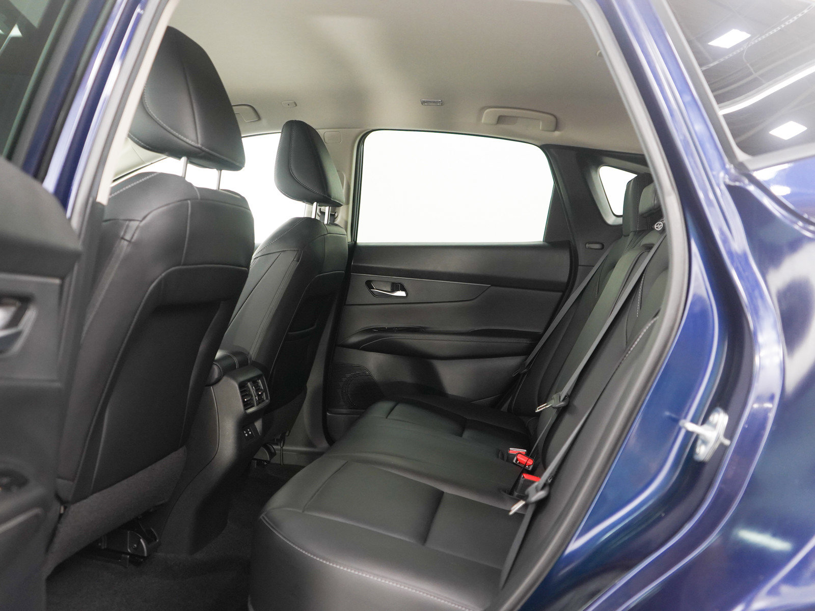 Used 2025 Nissan Murano SV image 17