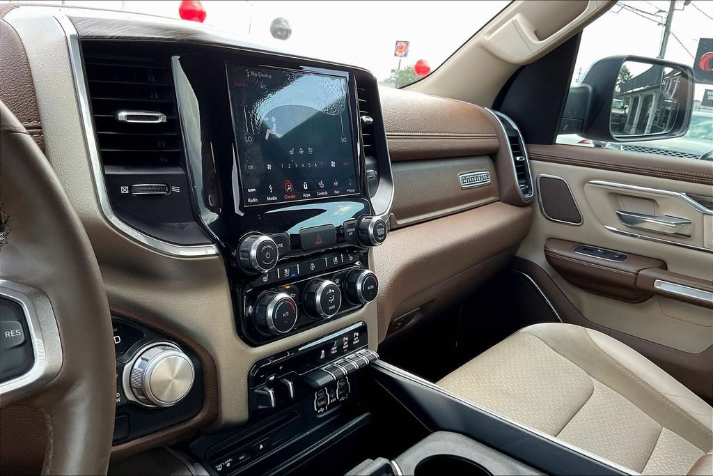 Used 2019 RAM 1500 Laramie AWD/4WD image 14