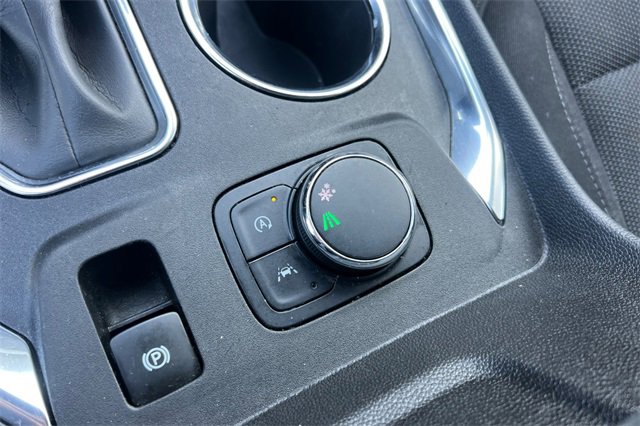 Used 2023 Chevrolet Traverse LT image 40