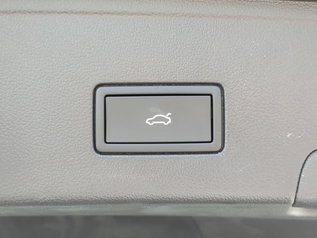 New 2026 Volkswagen Atlas Cross Sport SEL Premium R-Line AWD/4WD image 9