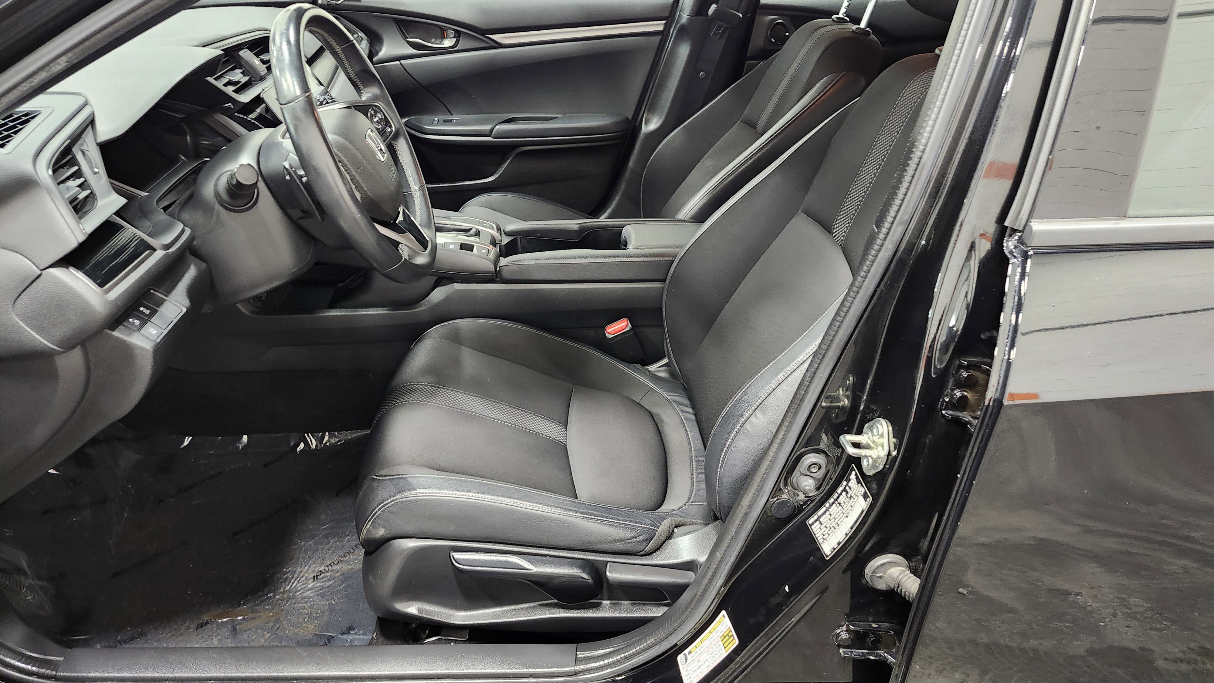 Used 2020 Honda Civic Sport image 22