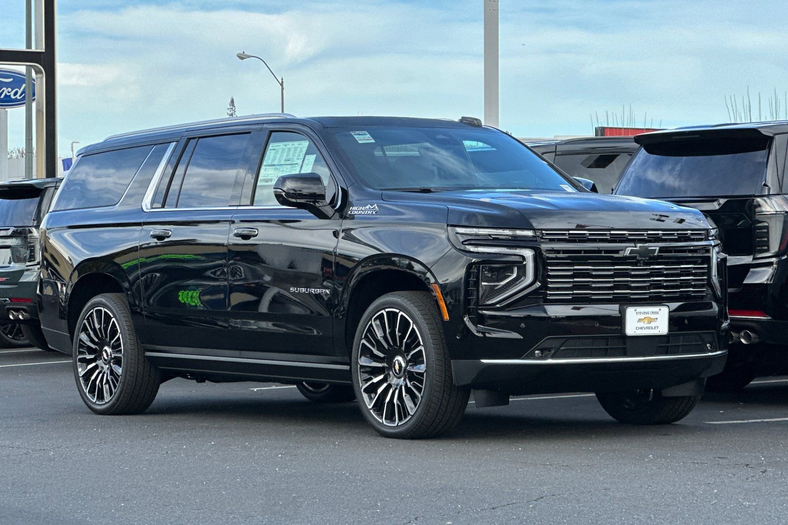 New 2026 Chevrolet Suburban High Country w/ LPO, Illumination Package