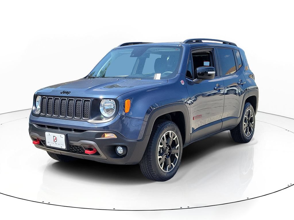 Used 2023 Jeep Renegade Trailhawk w/ Sun/Sound Group AWD/4WD image 2