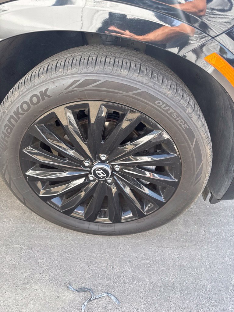 Used 2025 Hyundai Palisade Calligraphy AWD/4WD image 2