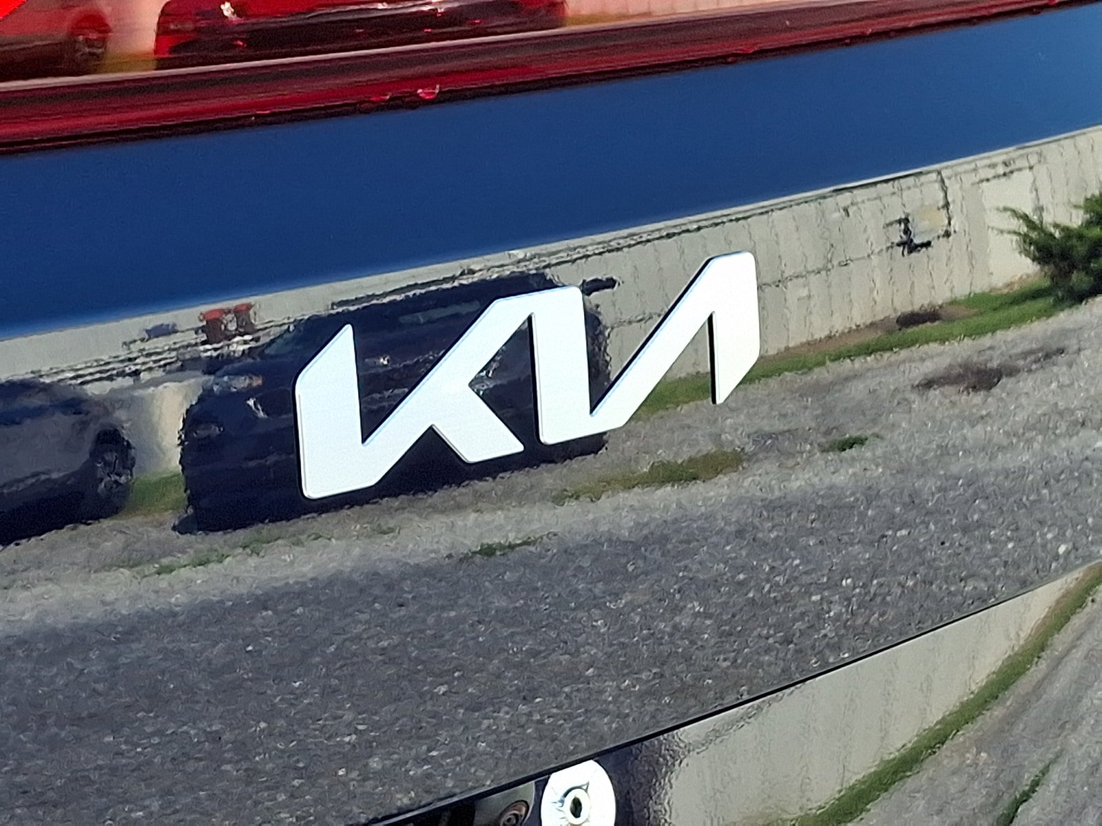 New 2026 Kia Carnival LX FWD image 19