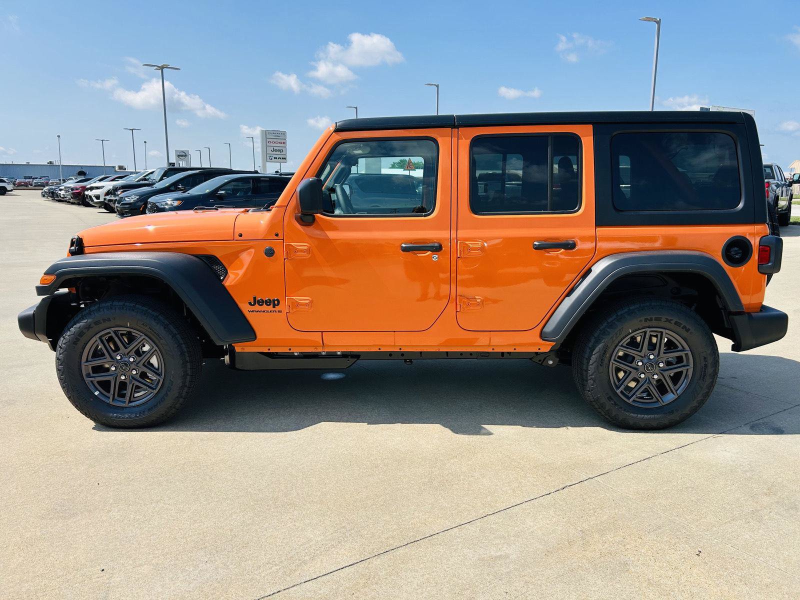 New 2026 Jeep Wrangler Unlimited Sport AWD/4WD image 31