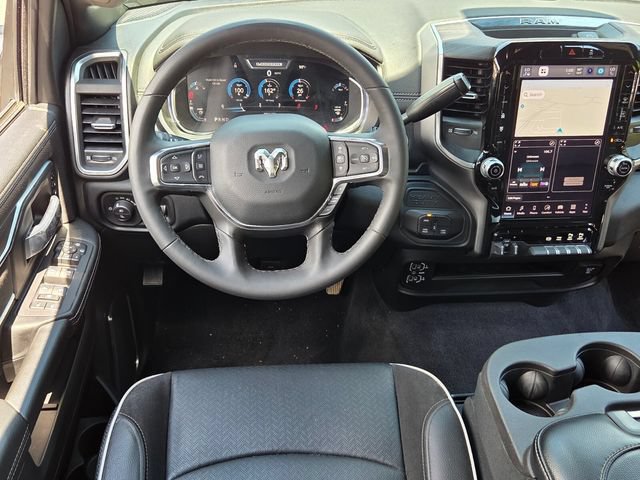 Used 2026 RAM 2500 Laramie AWD/4WD image 10