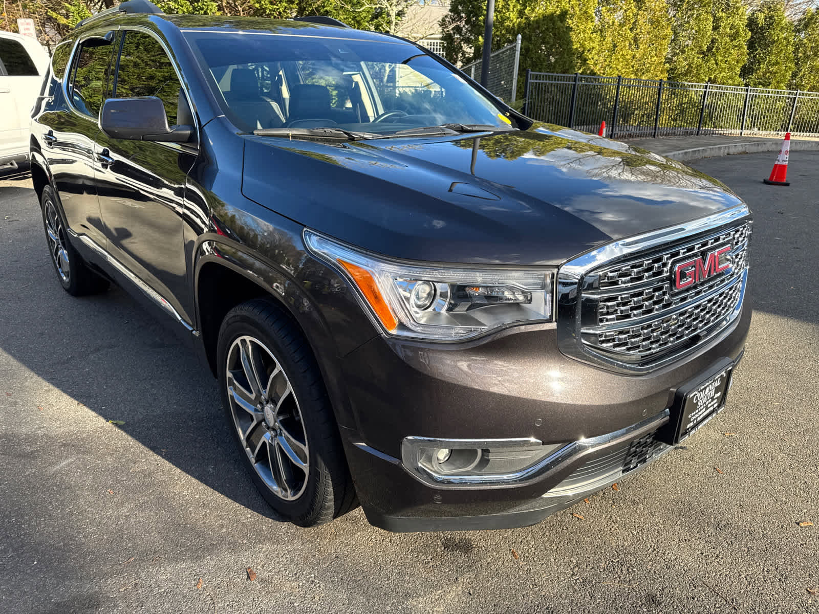 Used 2019 GMC Acadia Denali w/ Technology Package image 8