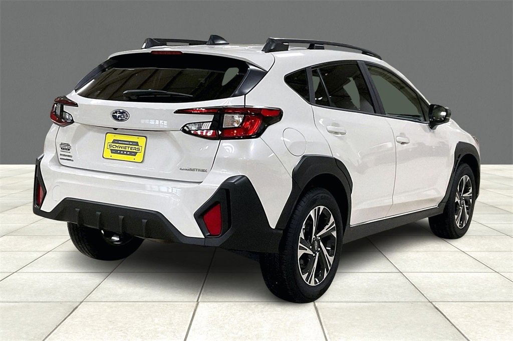 Used 2024 Subaru Crosstrek 2.0i Premium image 12