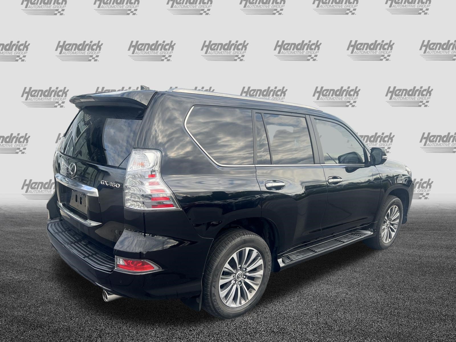 Used 2022 Lexus GX 460 Luxury w/ Accessory Package AWD/4WD image 9