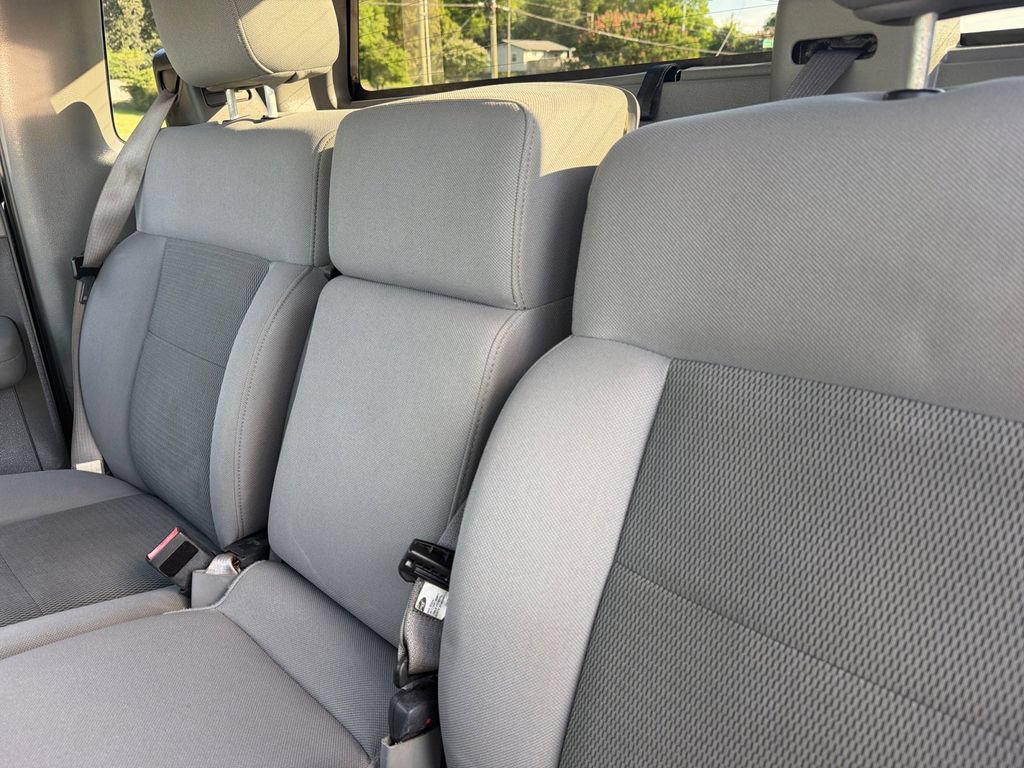 Used 2005 Ford F150 XLT RWD image 15