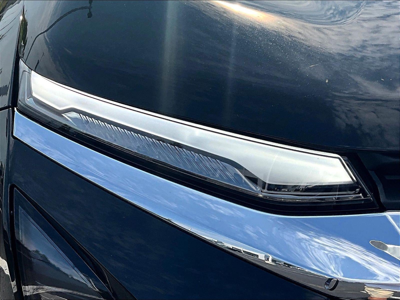 New 2027 Chevrolet Equinox LT w/ Safety and Technology Package AWD/4WD image 8
