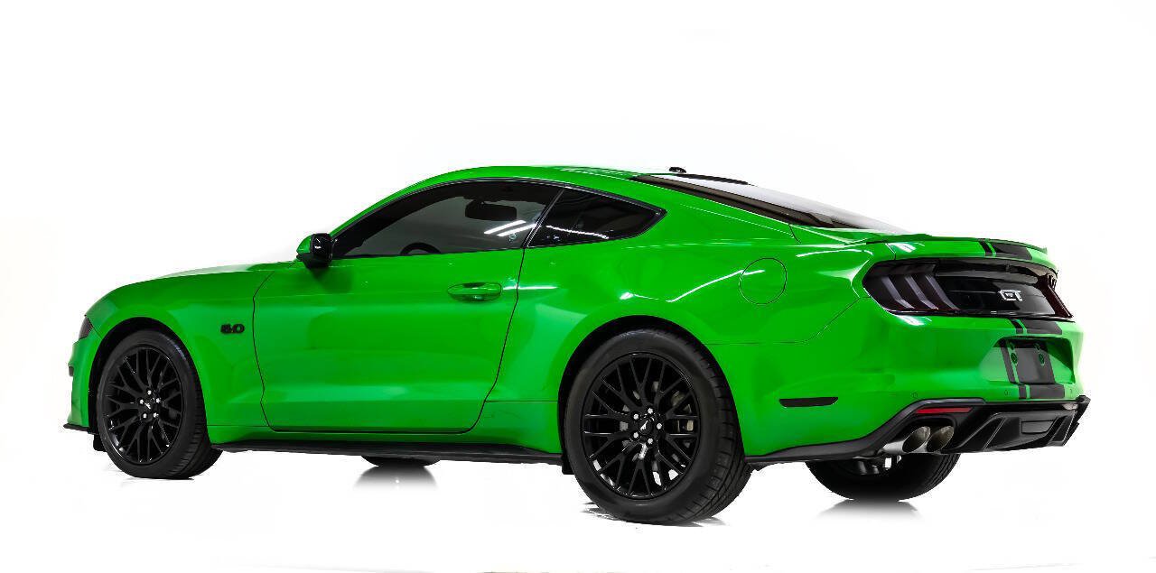 Used 2019 Ford Mustang GT RWD image 4
