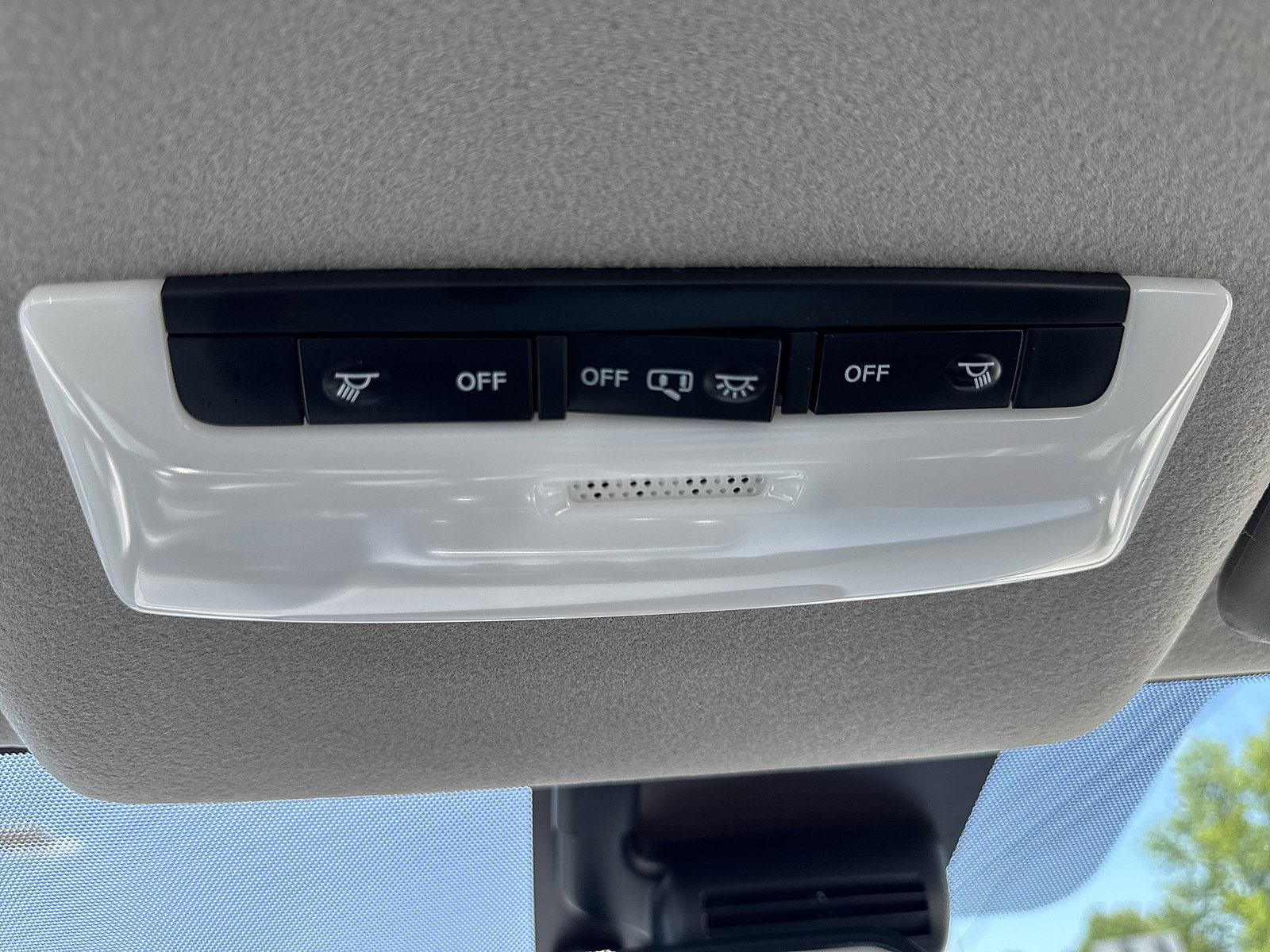 Certified 2025 Nissan Versa SV w/ Trunk Package FWD image 17