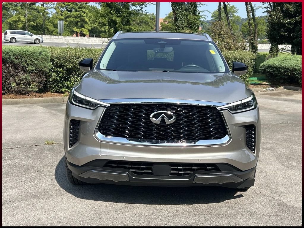 Used 2023 INFINITI QX60 Sensory FWD image 2