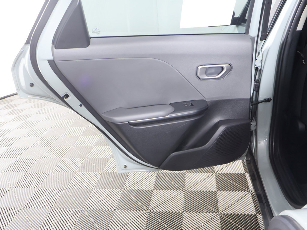 Used 2025 Kia K4 FWD image 23