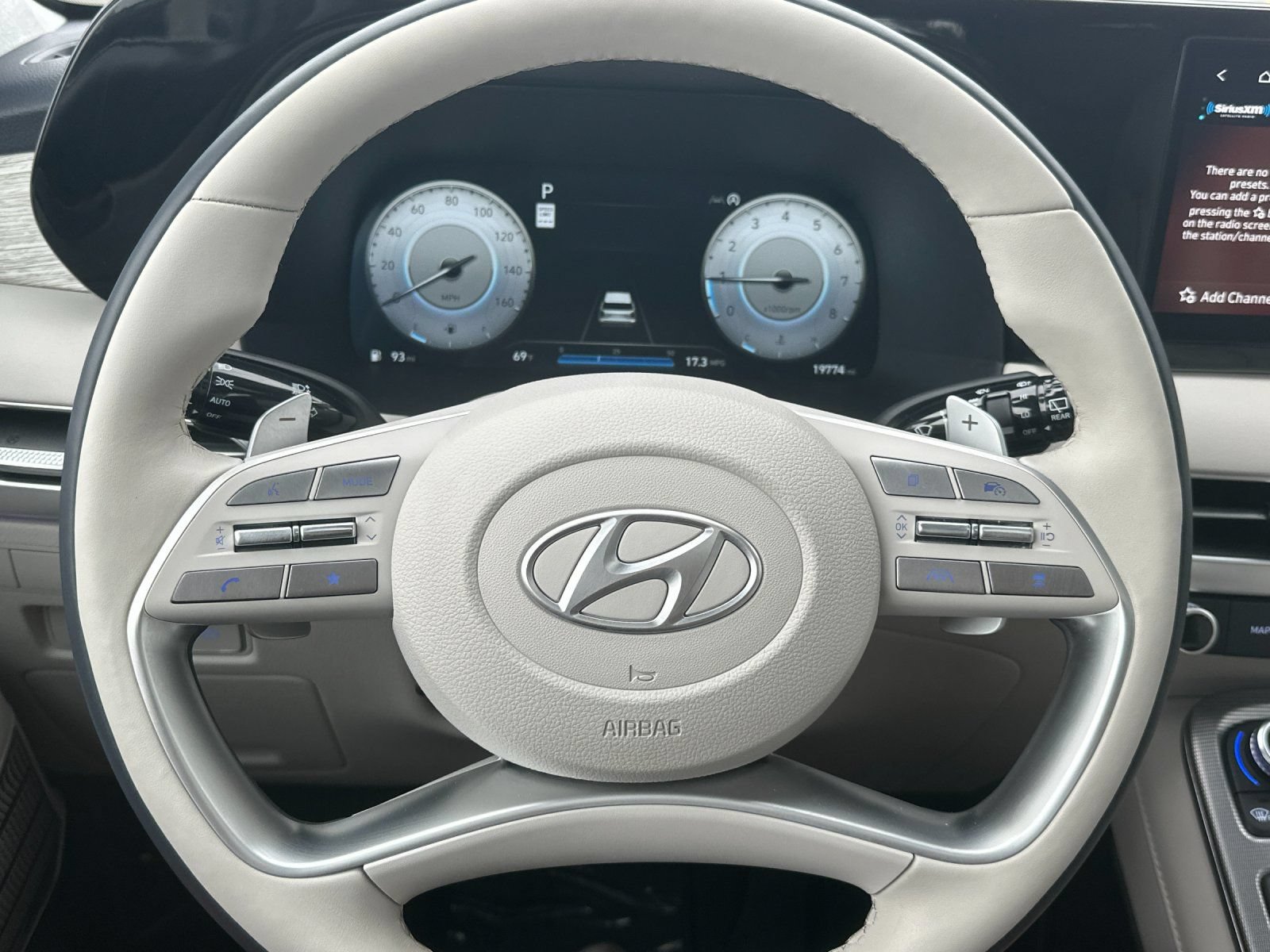 Used 2024 Hyundai Palisade Calligraphy FWD image 25