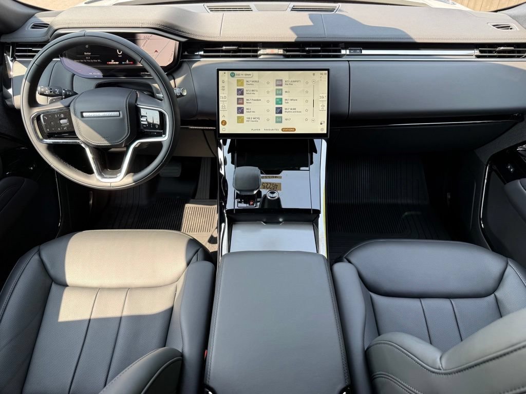New 2026 Land Rover Range Rover Sport SE AWD/4WD image 15