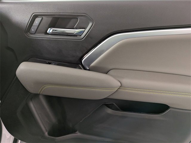 Used 2024 Chevrolet Colorado ZR2 w/ ZR2 Convenience Package III image 31